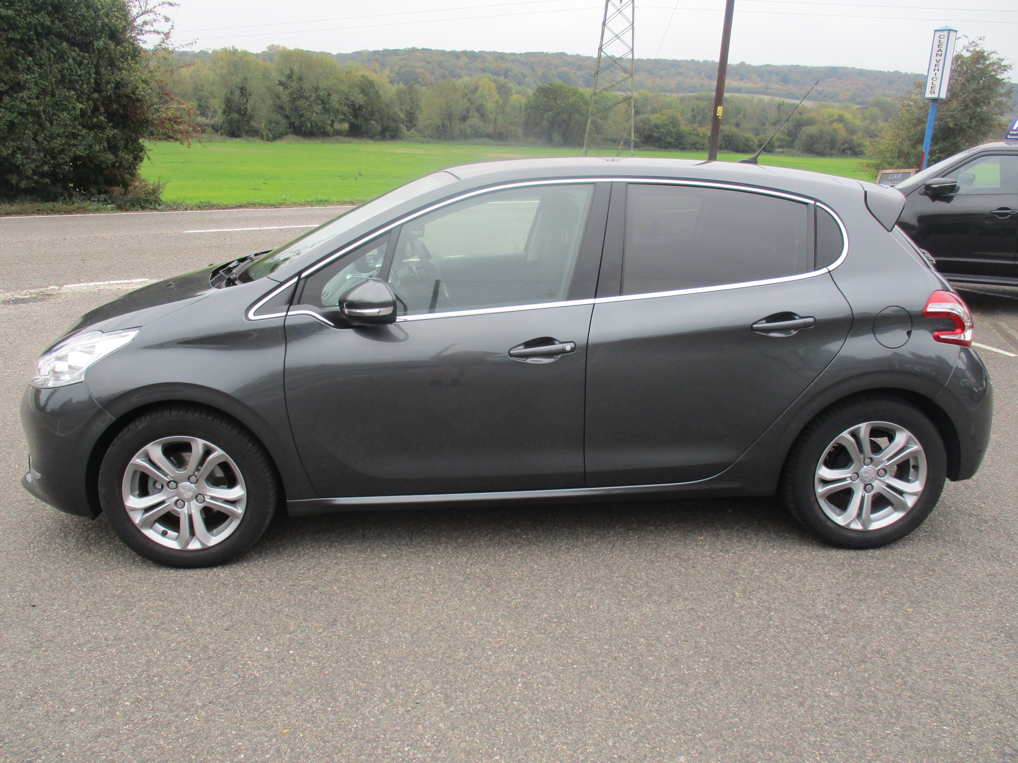 PEUGEOT 208 1.2 E-VTI ALLURE (AUTO) 2014